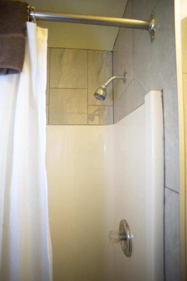 Stardust Motel Camrose Ngoại thất bức ảnh