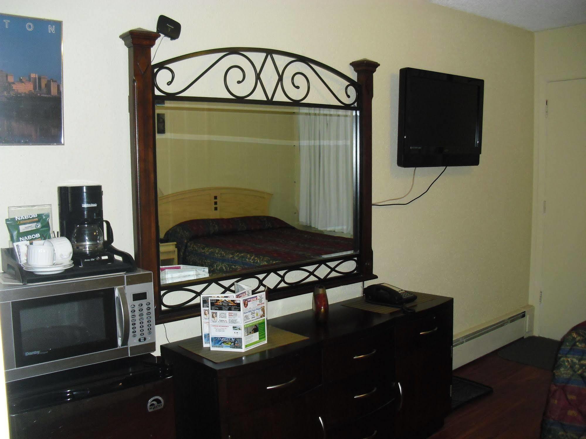 Stardust Motel Camrose Ngoại thất bức ảnh